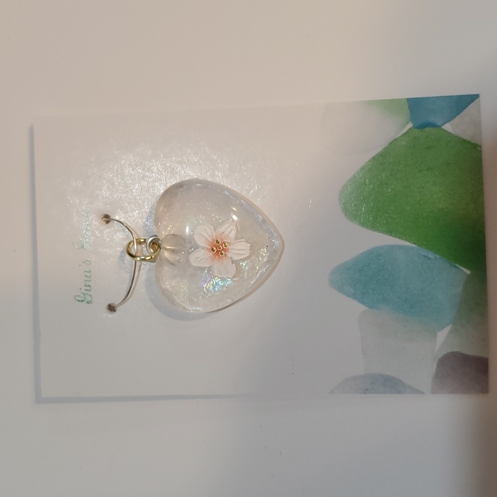 heart resin necklace pendant with flower handcrafted